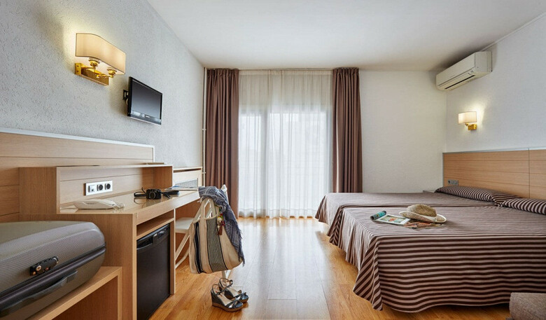 Gran Hotel Flamingo - Solo Adultos 18+