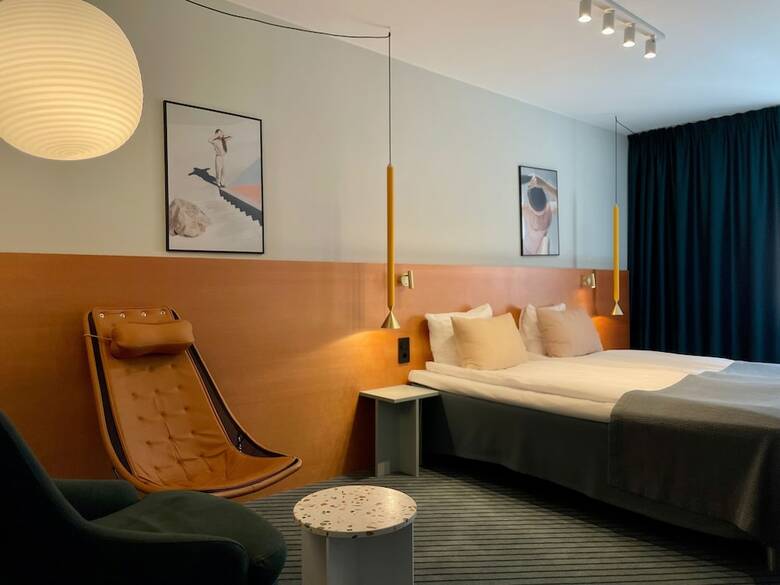 Hotel Quality Globe