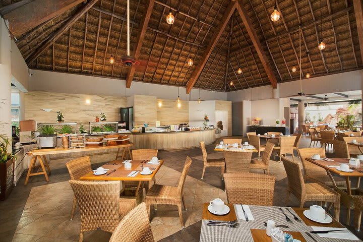 Hotel El Cid La Ceiba Beach
