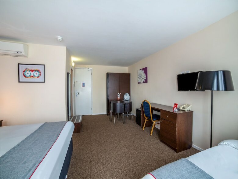 Chiltern Hotel, Luton Airport