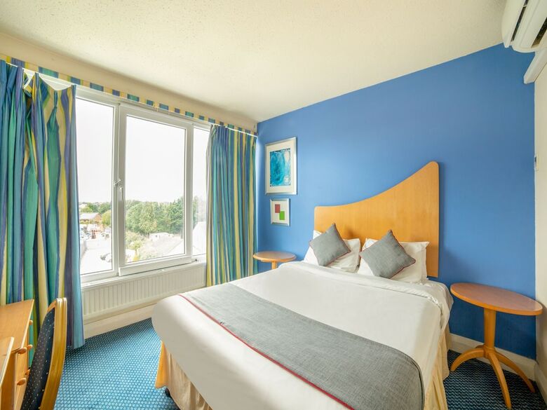 Chiltern Hotel, Luton Airport