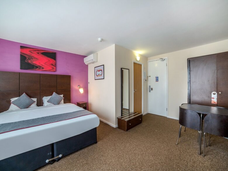 Chiltern Hotel, Luton Airport