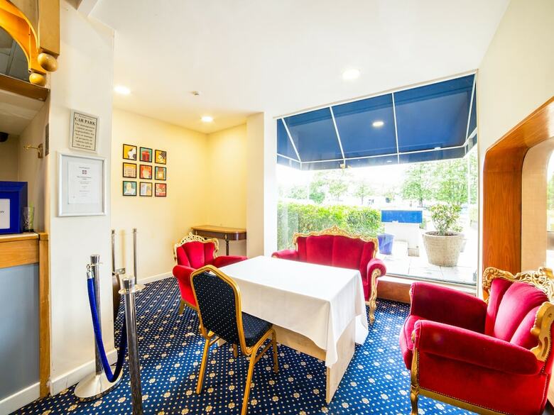 Chiltern Hotel, Luton Airport