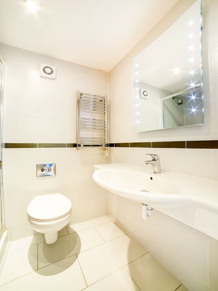 Chiltern Hotel, Luton Airport