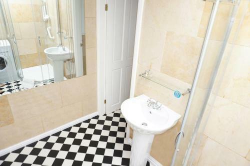 Apartamentos Beachfront With A Parking Space - Direct Accessibility To Kingsgate Bay