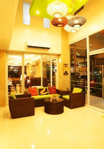Green Banana Business Hotel