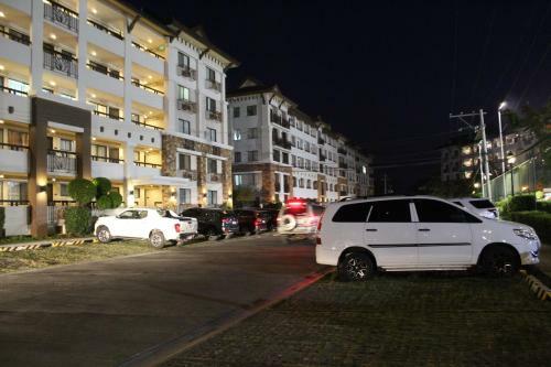 Aparthotel One Oasis By Alec, 3mins Walk Sm Mall,free Pool+wifi