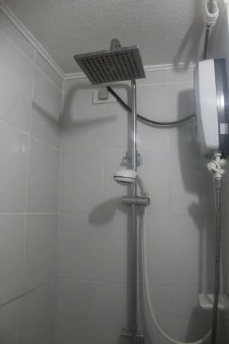Aparthotel One Oasis By Alec, 3mins Walk Sm Mall,free Pool+wifi