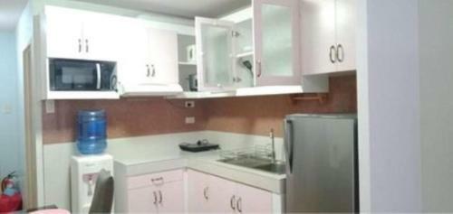 Aparthotel One Oasis By Alec, 3mins Walk Sm Mall,free Pool+wifi