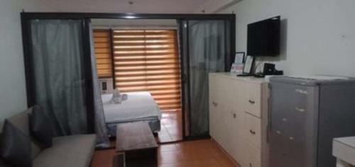 Aparthotel One Oasis By Alec, 3mins Walk Sm Mall,free Pool+wifi