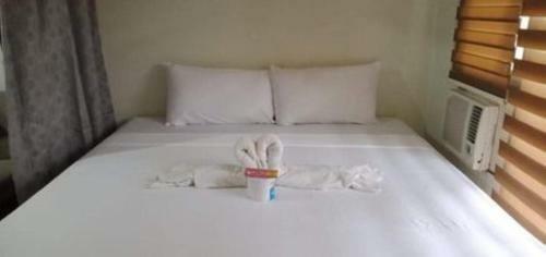 Aparthotel One Oasis By Alec, 3mins Walk Sm Mall,free Pool+wifi