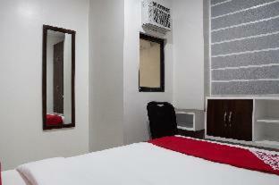 Hotel Vaccinated Staff - Oyo 165 Circle-b Apartelle & Suites
