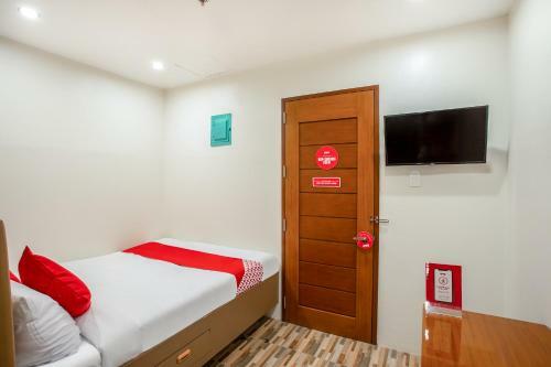 Hotel Oyo 421 Deck 360 Dormitel