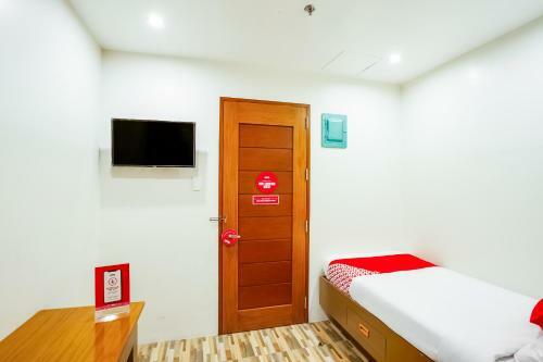 Hotel Oyo 421 Deck 360 Dormitel