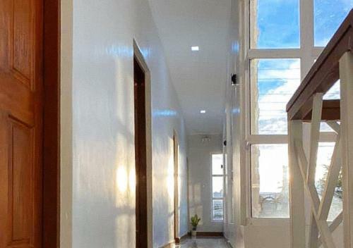 Hotel Leonila's Travellers Inn