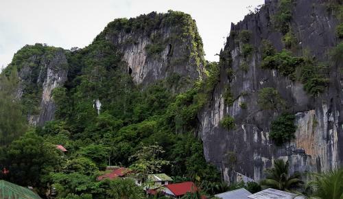 Laule'a Hostel
