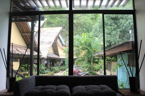 Cliffside Cottages