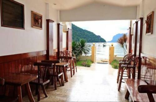 El Nido Beach Hotel