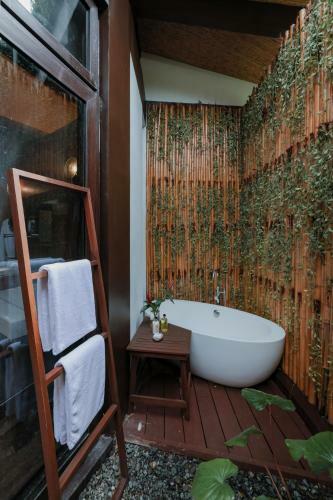 Hotel Lihim Resorts