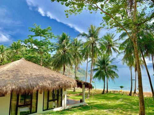 Moon Beach Villas El Nido