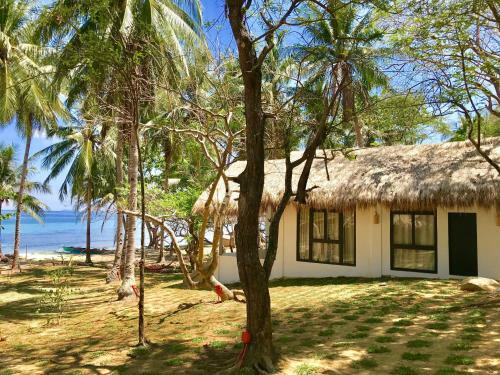Moon Beach Villas El Nido