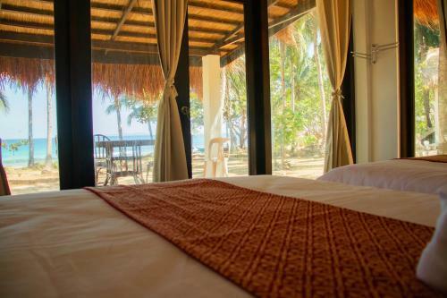 Moon Beach Villas El Nido