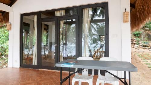 Moon Beach Villas El Nido