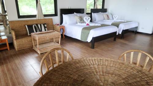 Moon Beach Villas El Nido