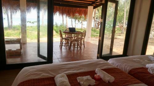 Moon Beach Villas El Nido