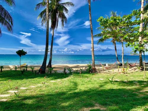 Moon Beach Villas El Nido