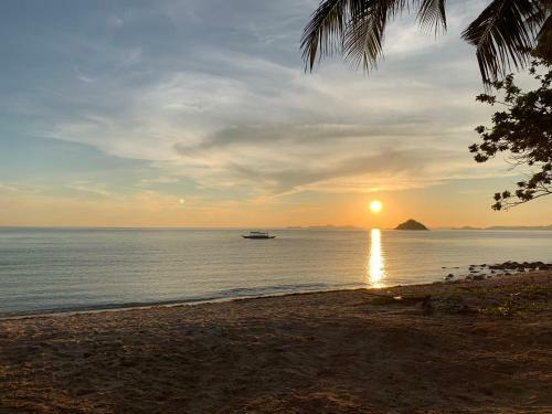 Moon Beach Villas El Nido