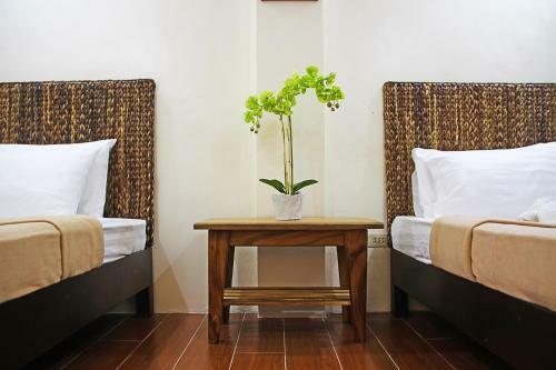 Hotel Thirdys Tourist Inn