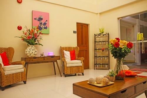 Hotel Thirdys Tourist Inn