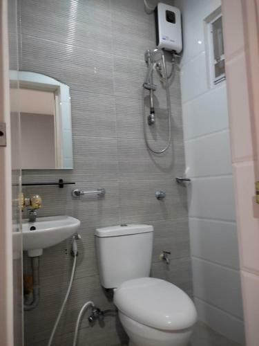 Albergue Anchorage Apartelle