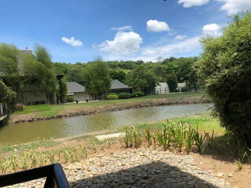 Anvaya Cove Beach And Nature Club