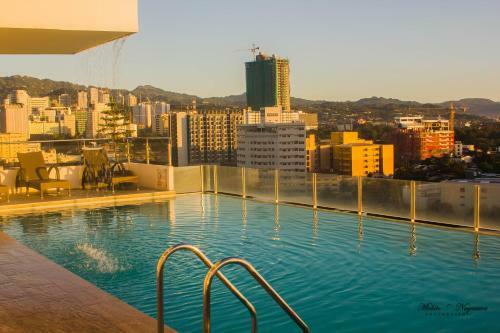 Apartamentos Rooftop Pool @ Mabolo Garden