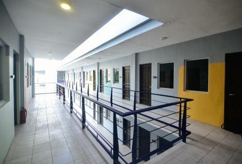 Sans Hotel At Rana Cebu - Vaccinated Staff