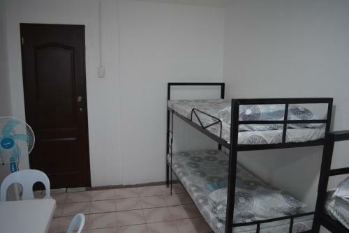 Hostal Barakada Budget Room
