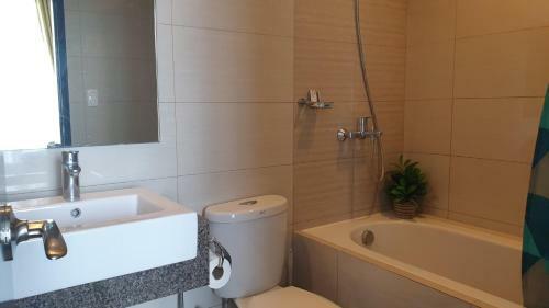 Apartamento Mactan Newtown With Sun Set And Garden View