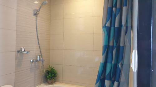 Apartamento Mactan Newtown With Sun Set And Garden View