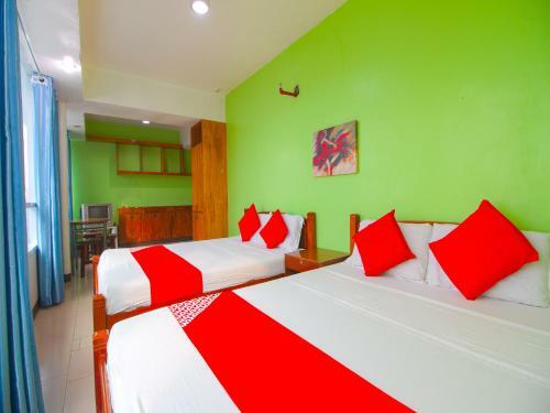 Hotel Vaccinated Staff - Oyo 677 Roseate Pensione