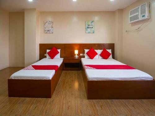 Hotel Vaccinated Staff - Oyo 832 The Teepee Place Hostel & Residence Inn