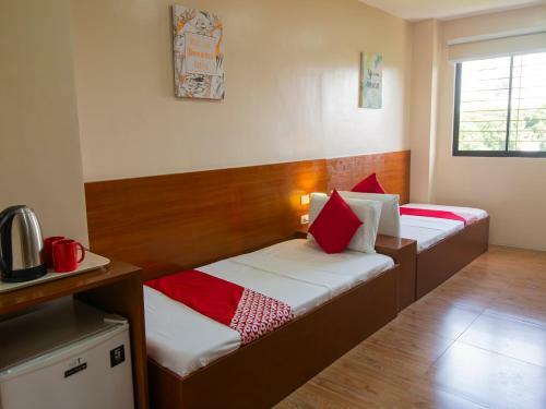 Hotel Vaccinated Staff - Oyo 832 The Teepee Place Hostel & Residence Inn