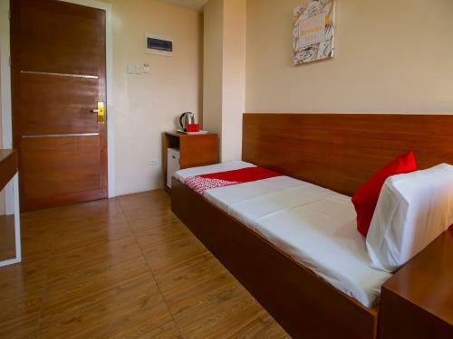 Hotel Vaccinated Staff - Oyo 832 The Teepee Place Hostel & Residence Inn