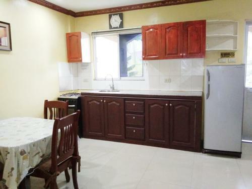 J&h Apartment