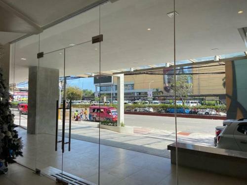 Apartamento 1822 Deluxe Twin Unit - Sunvida Across Sm City