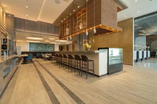 Bayfront Hotel Cebu Capitol Site - Multiple Use Hotel