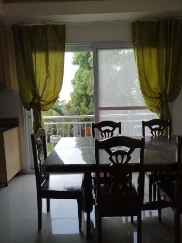 Apartamento Marlene's Hilltop Villa