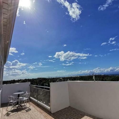 Apartamento Marlene's Hilltop Villa