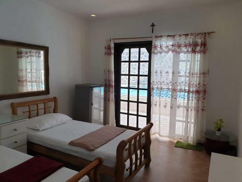 Hotel Raya Del Sol Dive Resort